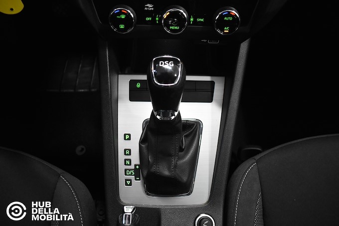 SKODA Octavia 1.5 DSG Wagon Executive G-Tec